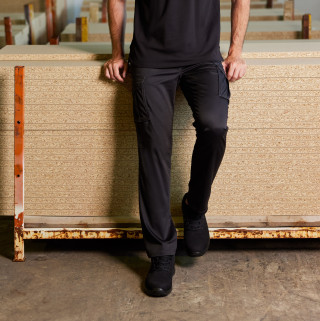 MULTI-POCKET STRETCH TROUSERS